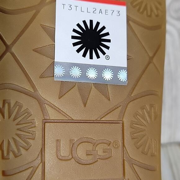 UGG Wayden II Metallic Gold Leather Sandals Womens Size 5 NEW - Picture 10 of 12